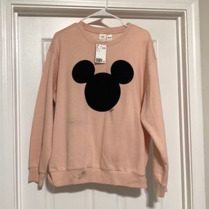 Mikey mouse H &M shirt